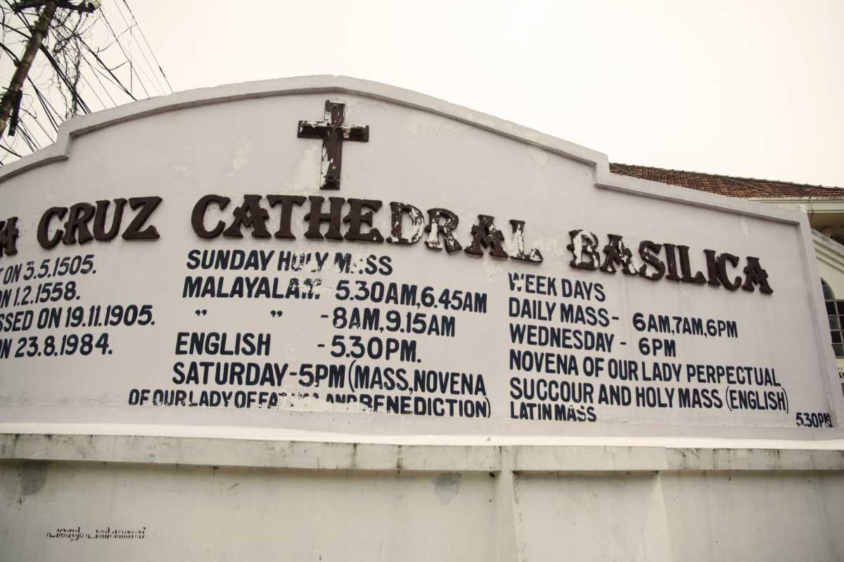 Malayalam & English mass timings at  Santa Cruz Cathedral Basilica 